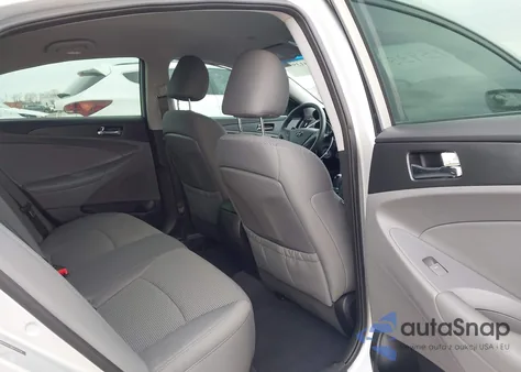 2013 Hyundai Sonata Gls z USA, uszkodzony, nr VIN 5NPEB4AC9DH743734